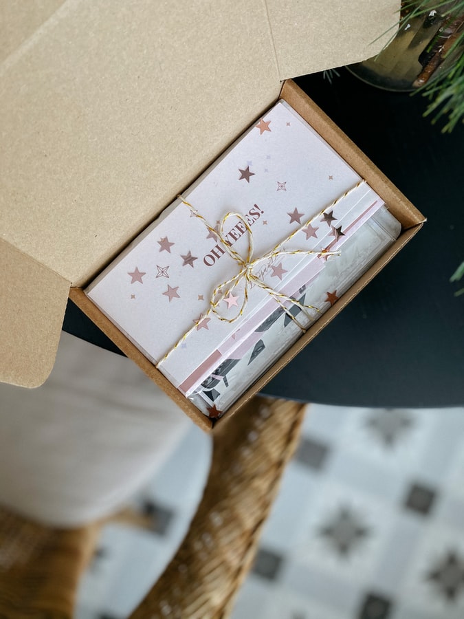 Pourquoi offrir des chèques ou des cartes cadeaux en entreprise ?